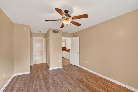 Tiny photo for 7864 Sonoma Springs Circle #206, Lake Worth, FL 33463 (MLS # B26016584)