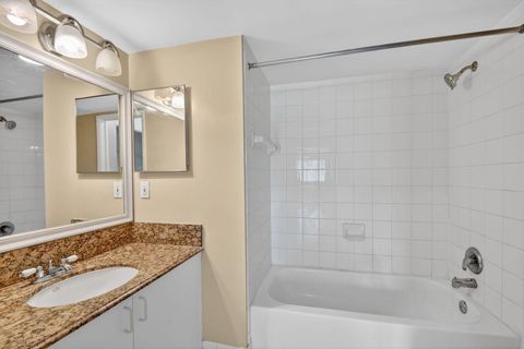 Tiny photo for 7864 Sonoma Springs Circle #206, Lake Worth, FL 33463 (MLS # B26016584)