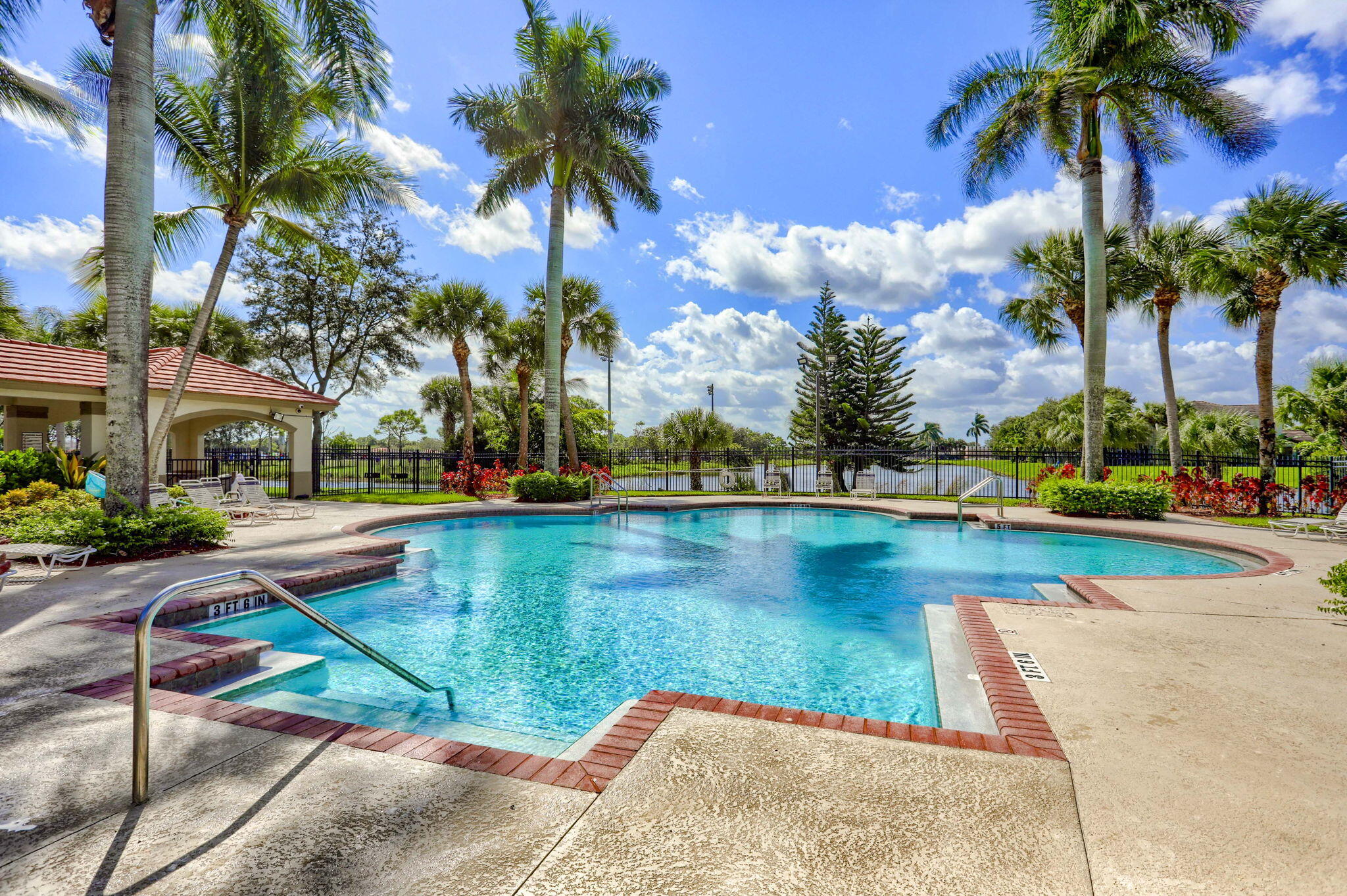 ST ANDREWS AT BOYNTON BEACH CONDO - Residential