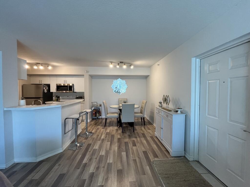 VILLA DEL SOL CONDO - Residential Lease