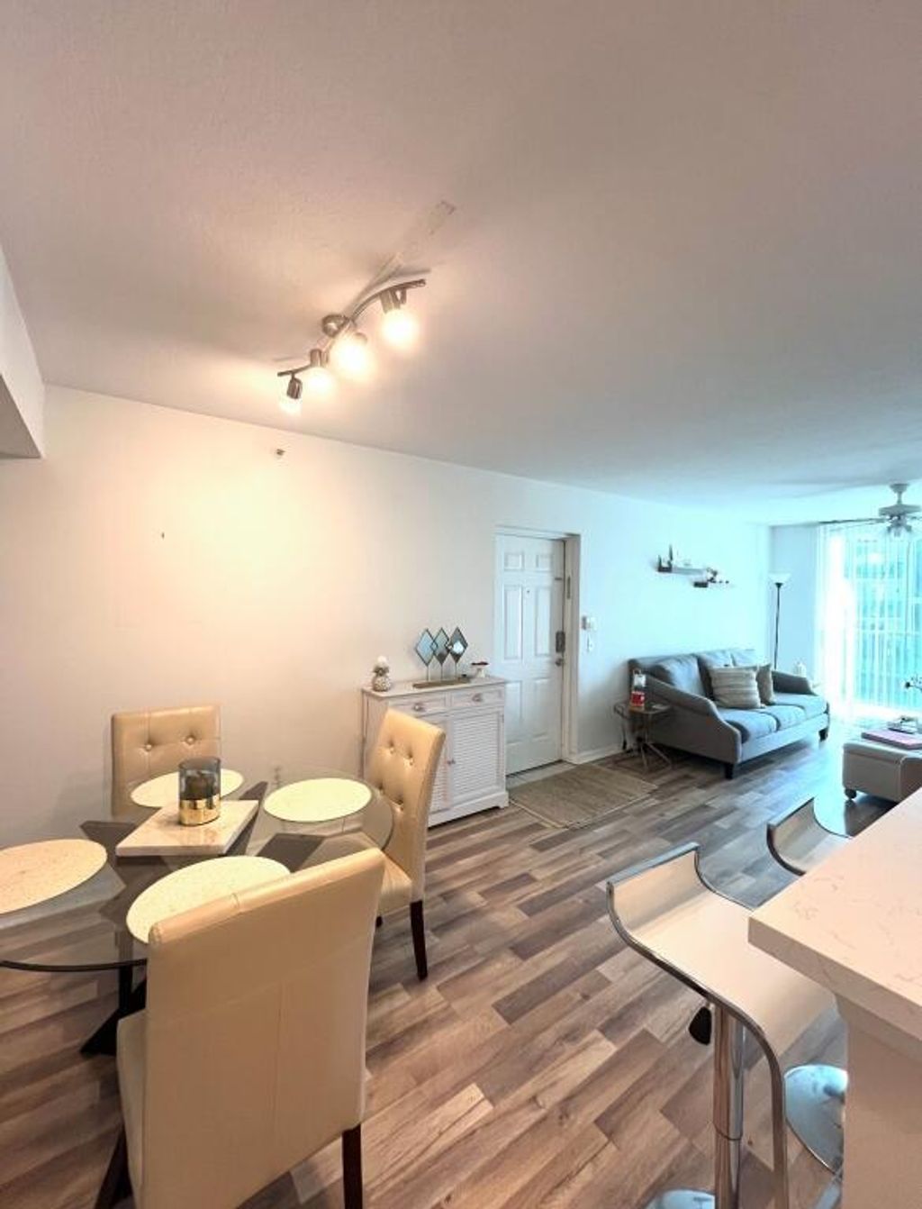 Photo of 713 Villa Circle, Boynton Beach, FL 33435 (MLS # R11143701)