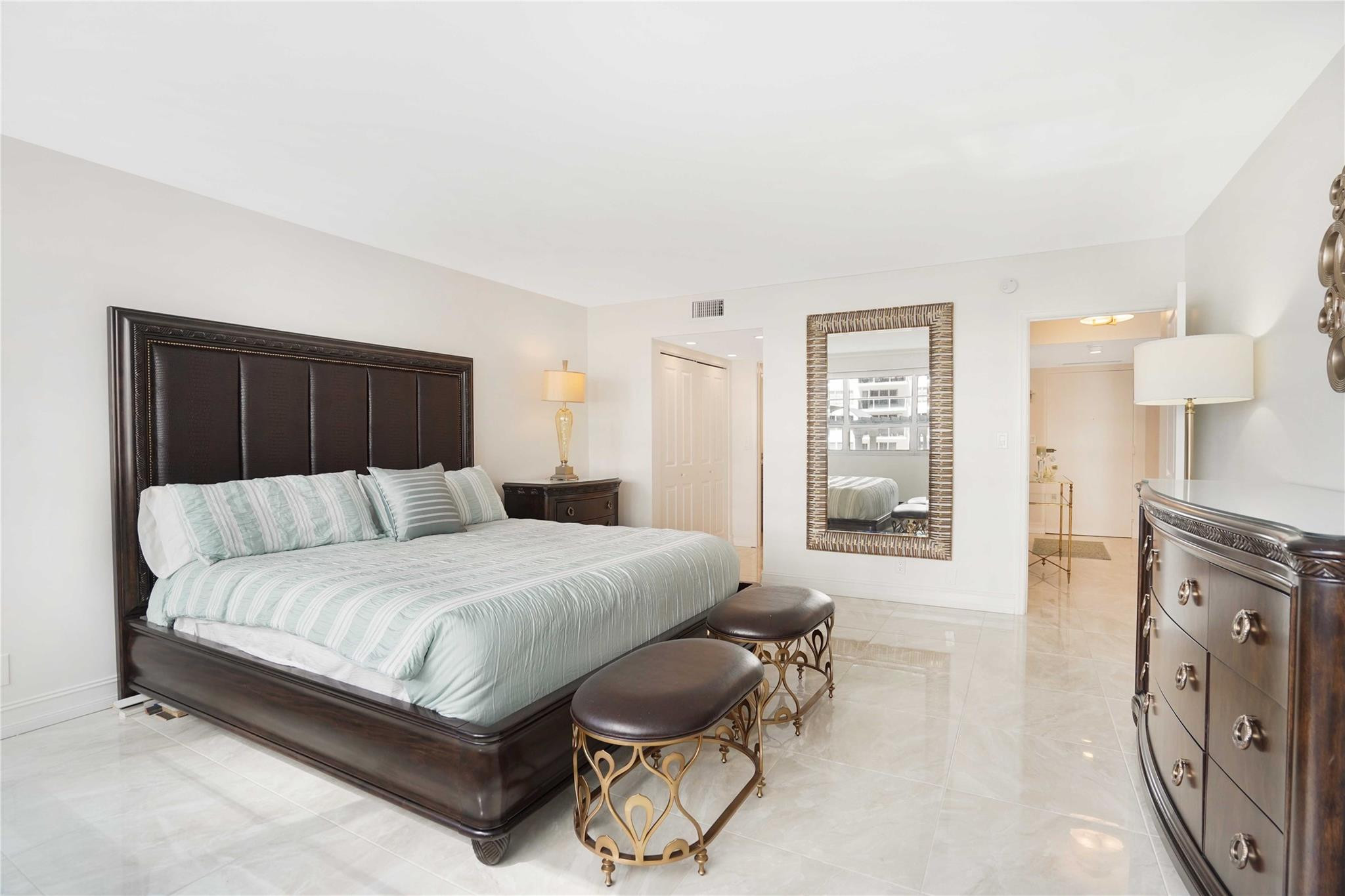 The Commodore - Residential Lease
