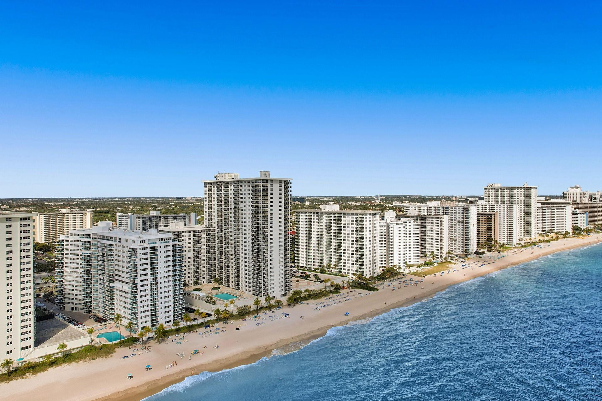The Commodore - Residential Lease