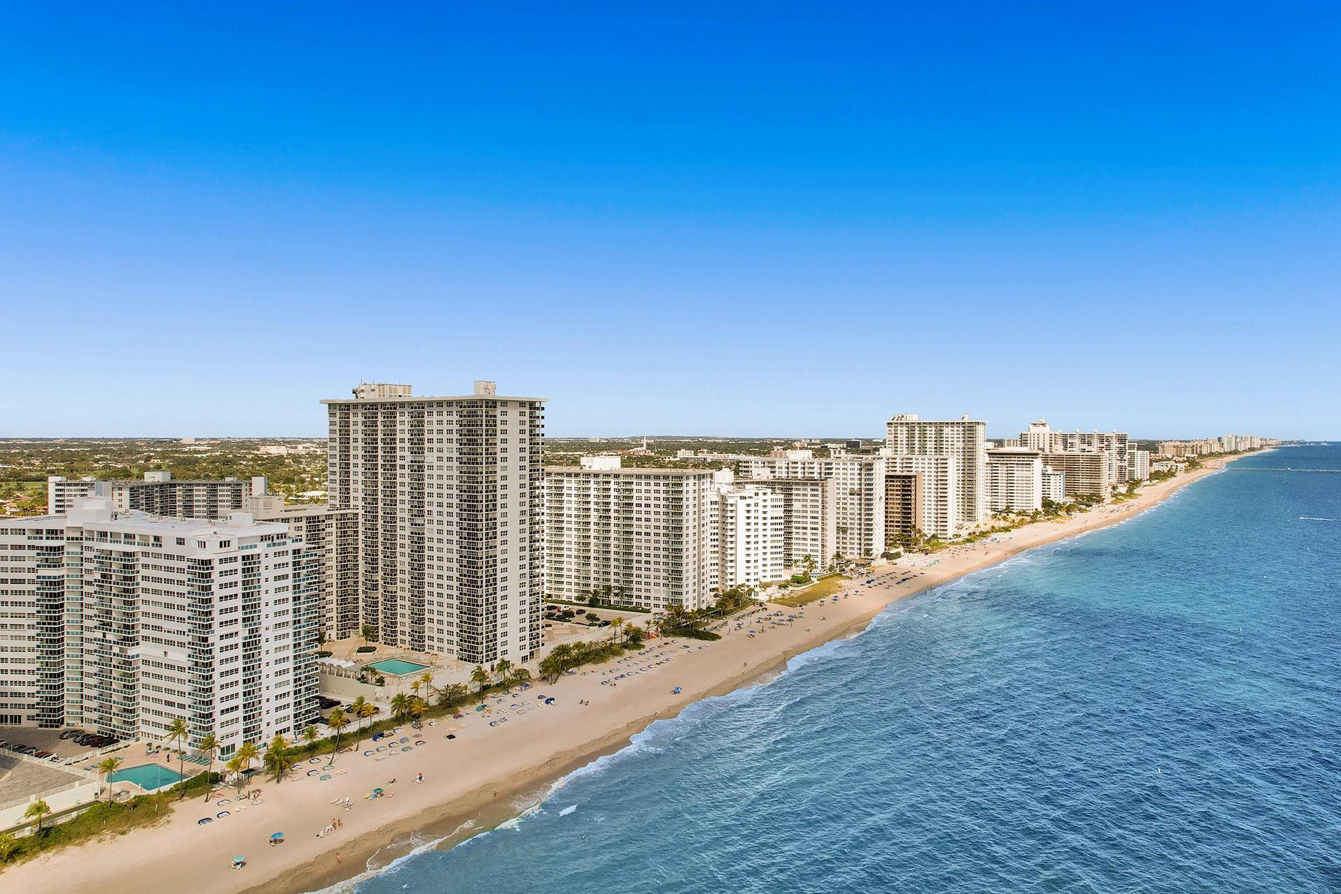 The Commodore - Residential Lease