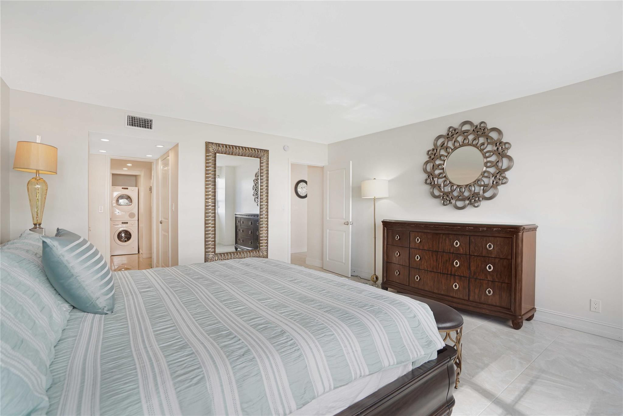 The Commodore - Residential Lease
