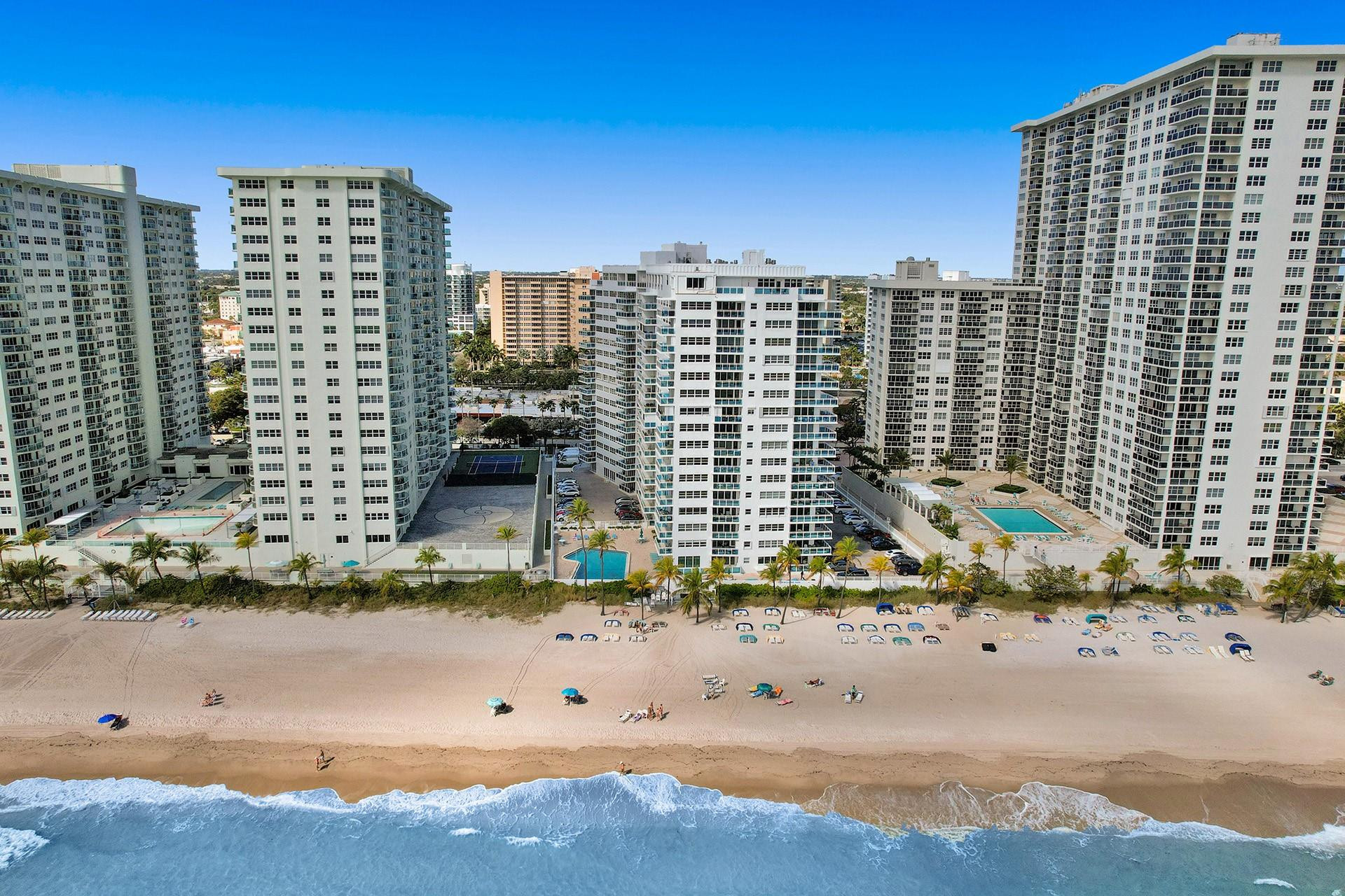 The Commodore - Residential Lease