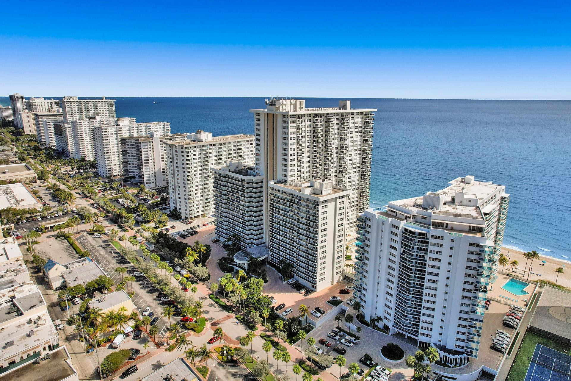 The Commodore - Residential Lease