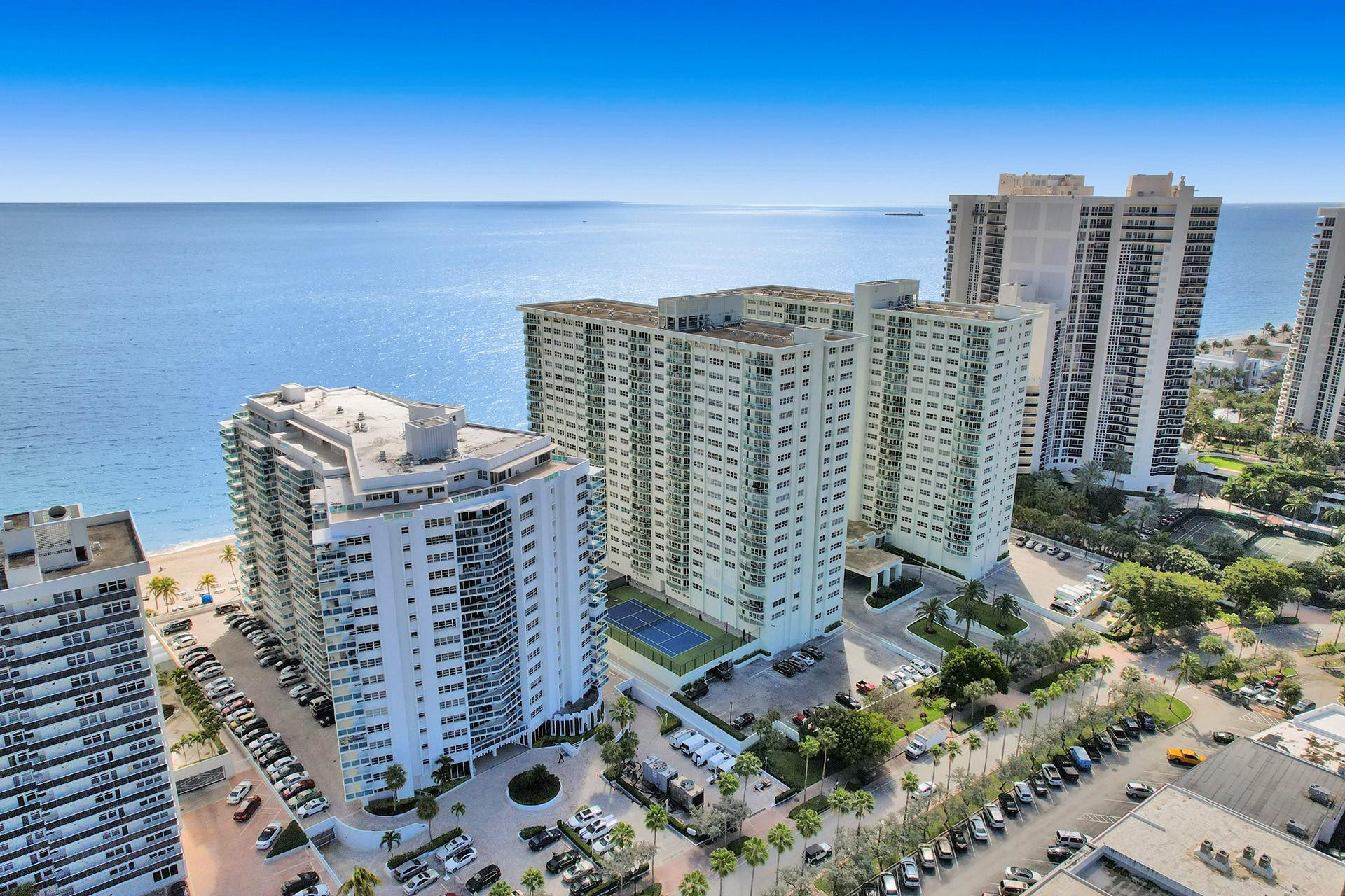 The Commodore - Residential Lease