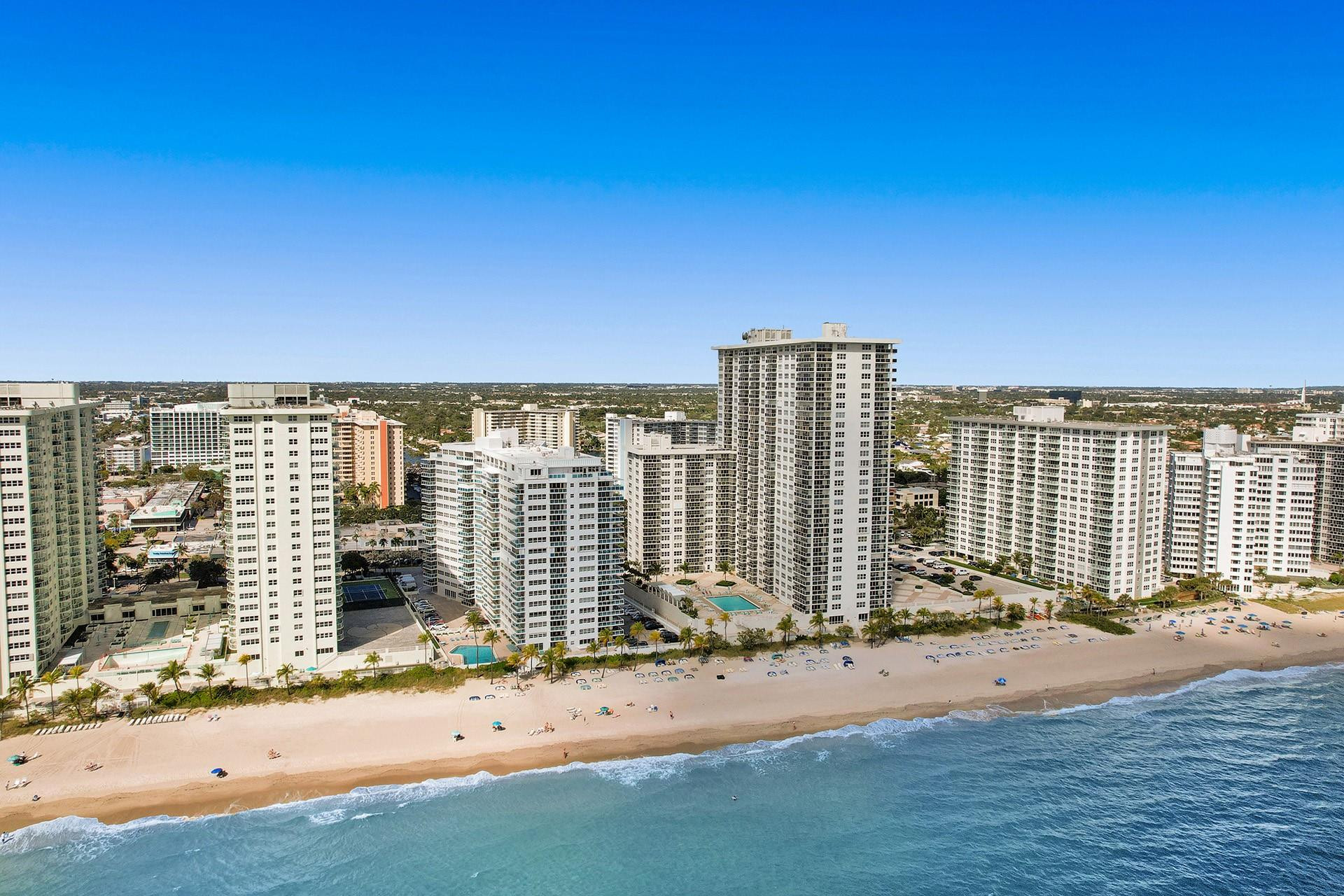 The Commodore - Residential Lease