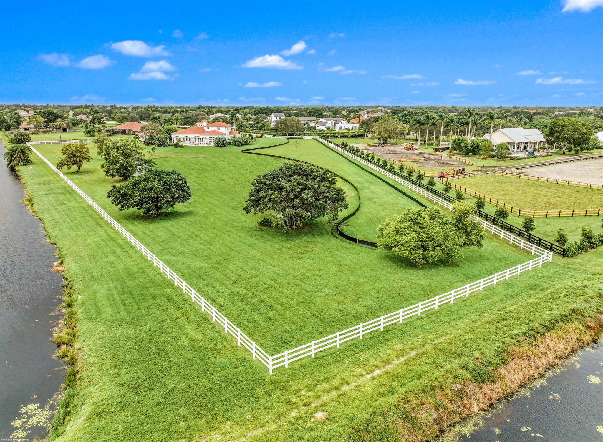 PALM BEACH POINT - Residential