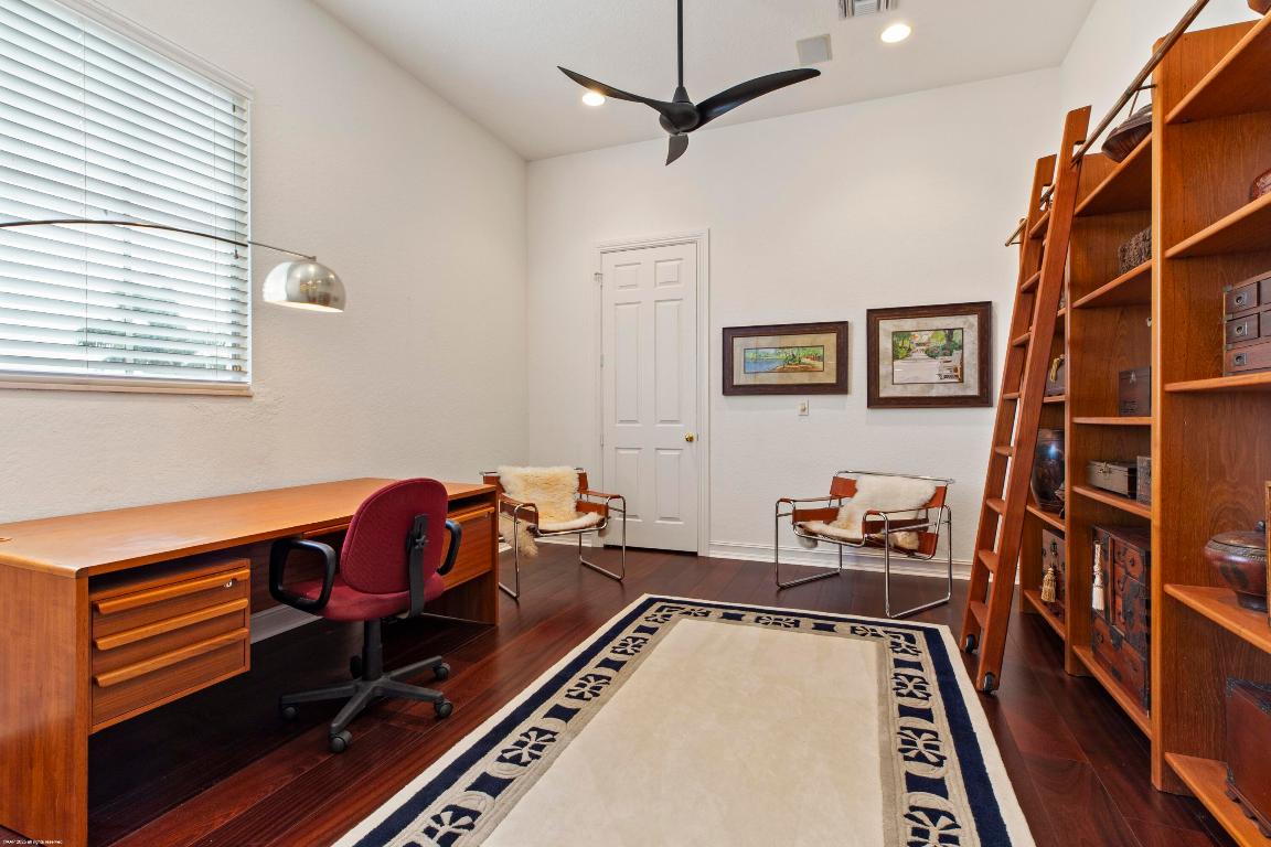 PALM BEACH POINT - Residential