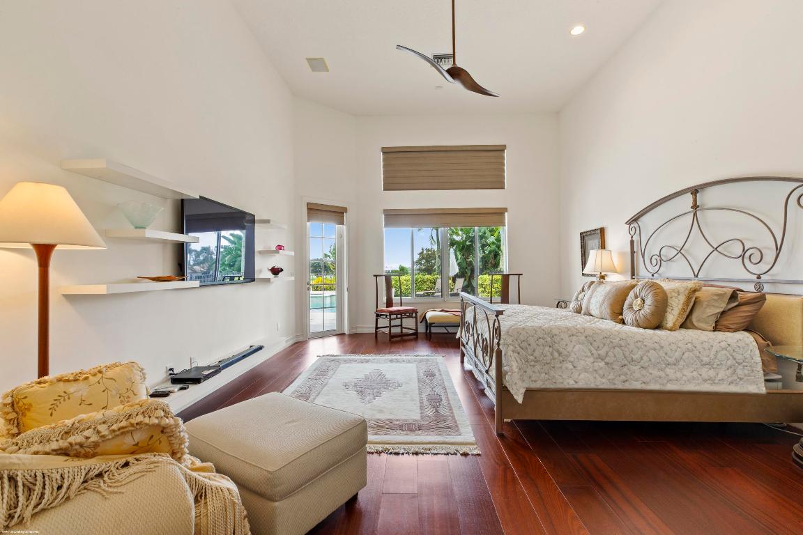 PALM BEACH POINT - Residential