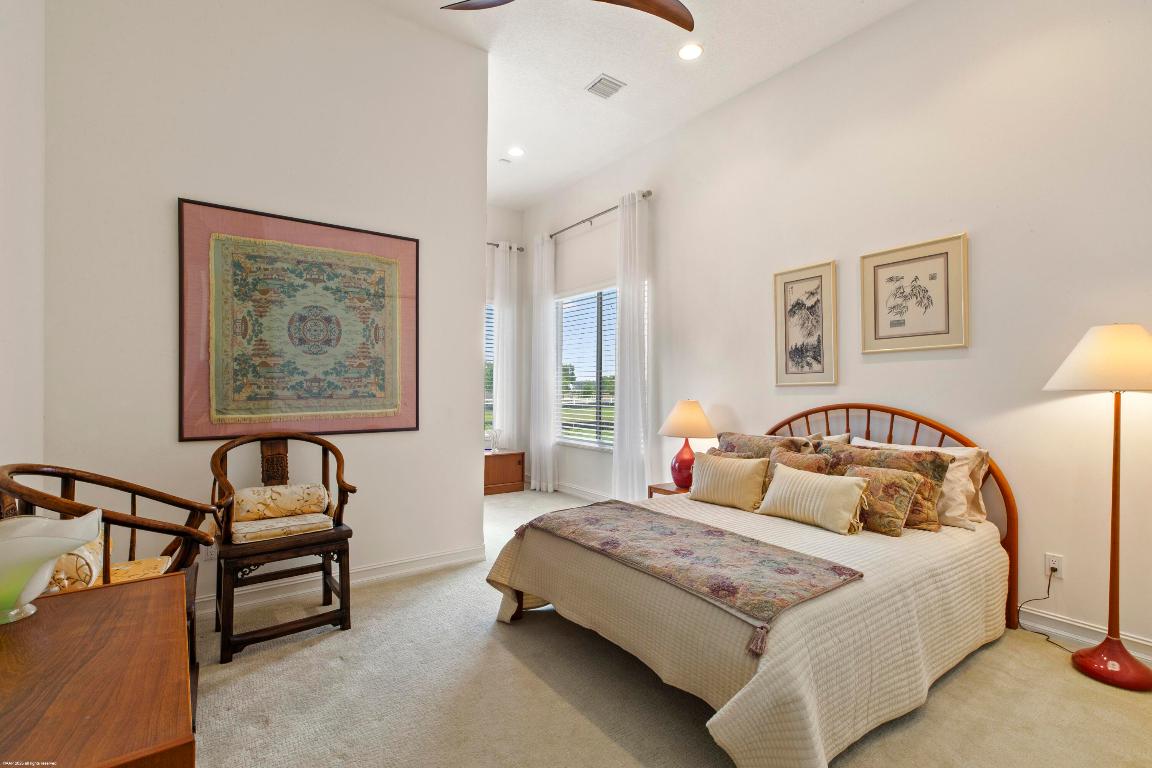 PALM BEACH POINT - Residential