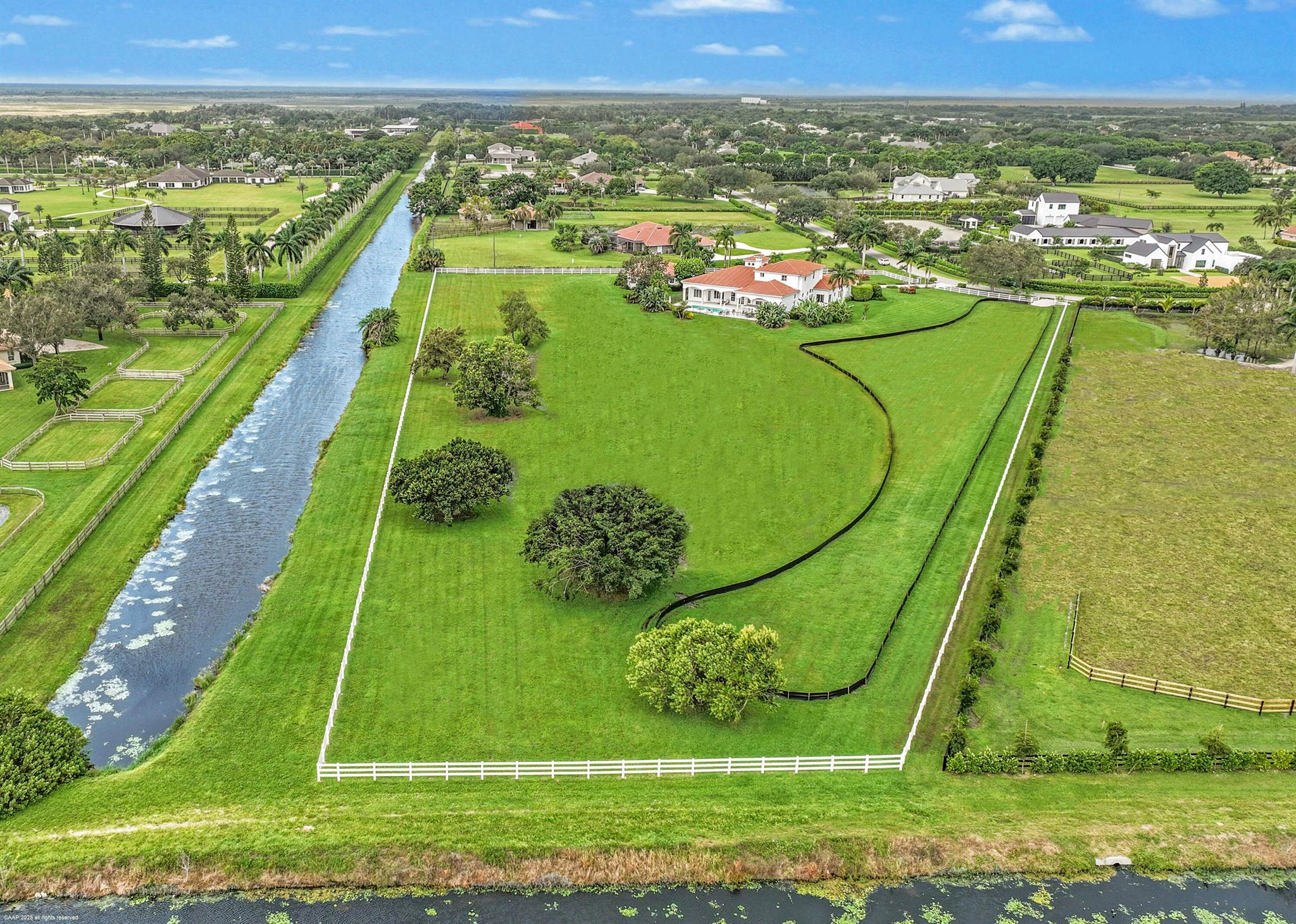 PALM BEACH POINT - Residential