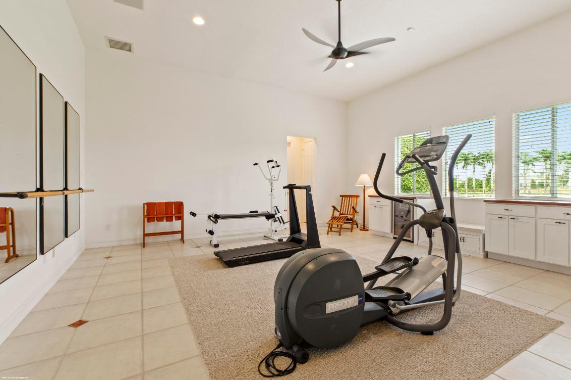 PALM BEACH POINT - Residential