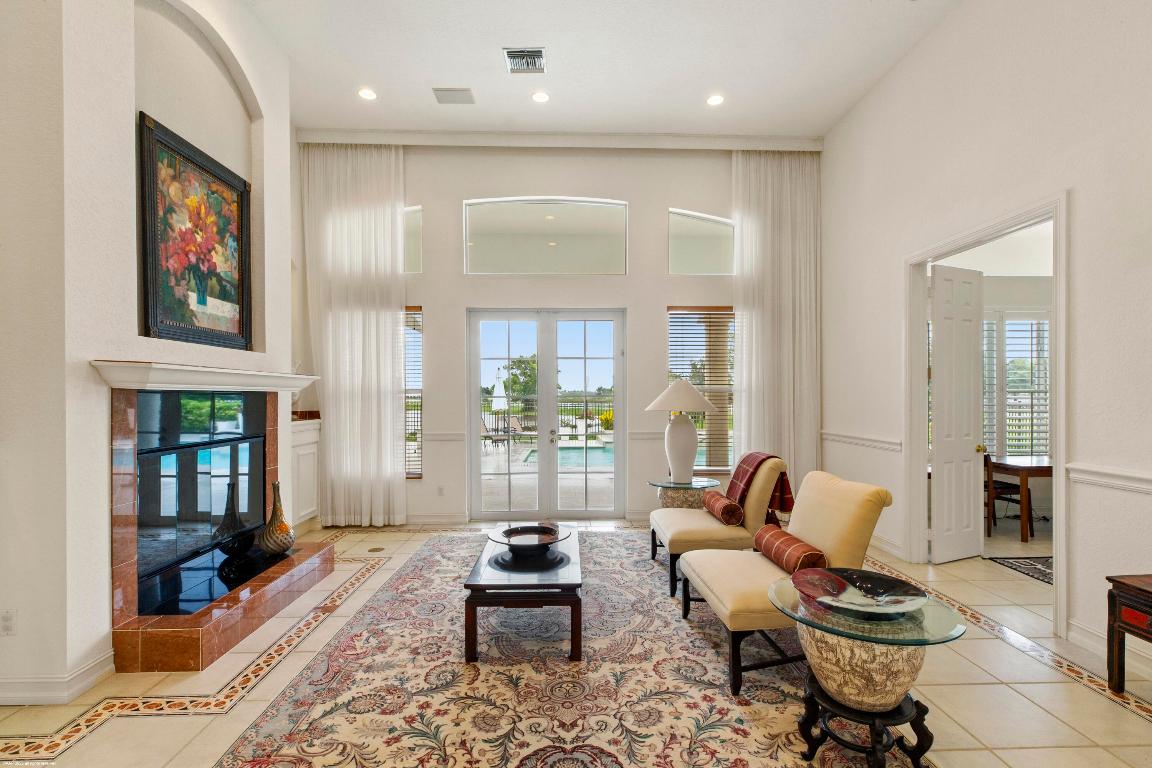 PALM BEACH POINT - Residential