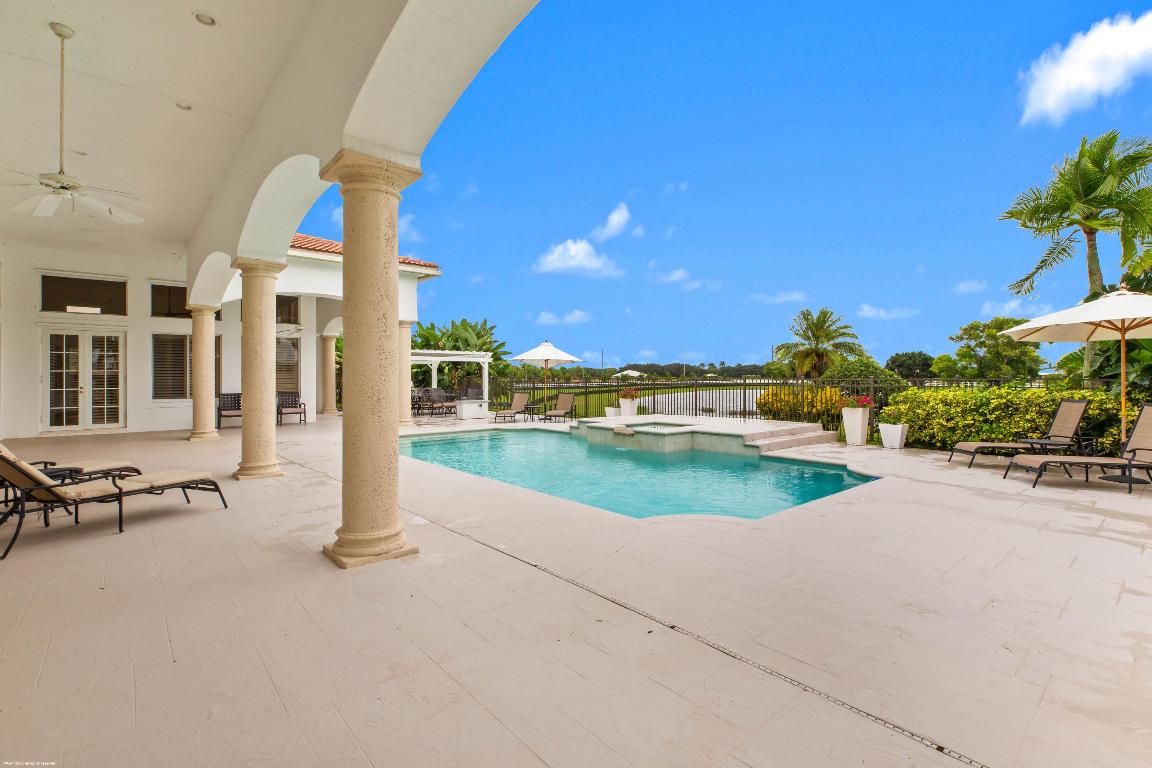 PALM BEACH POINT - Residential