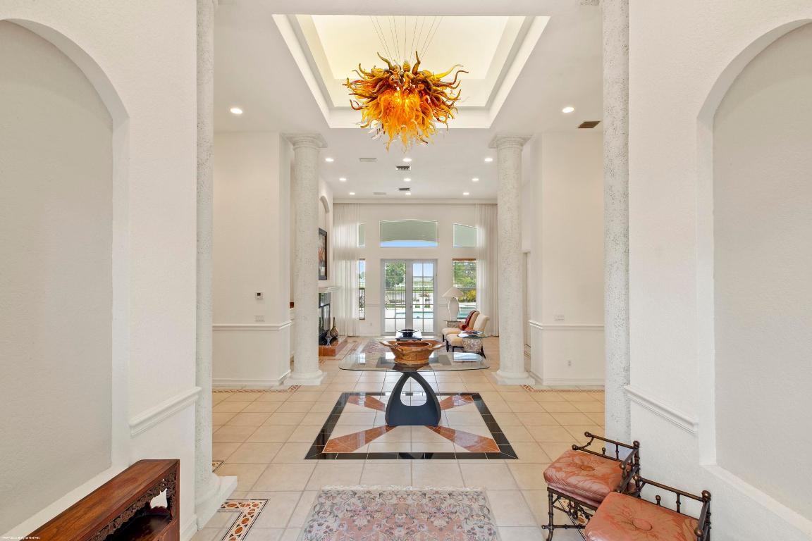 PALM BEACH POINT - Residential