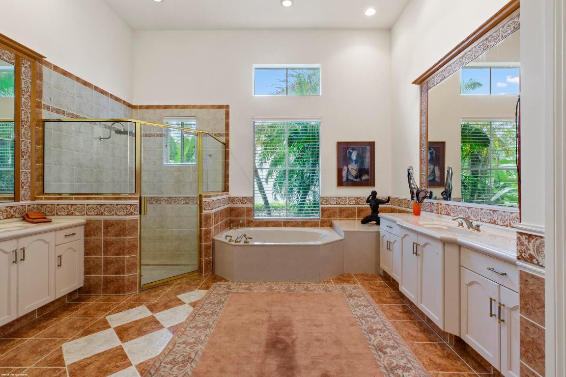 PALM BEACH POINT - Residential