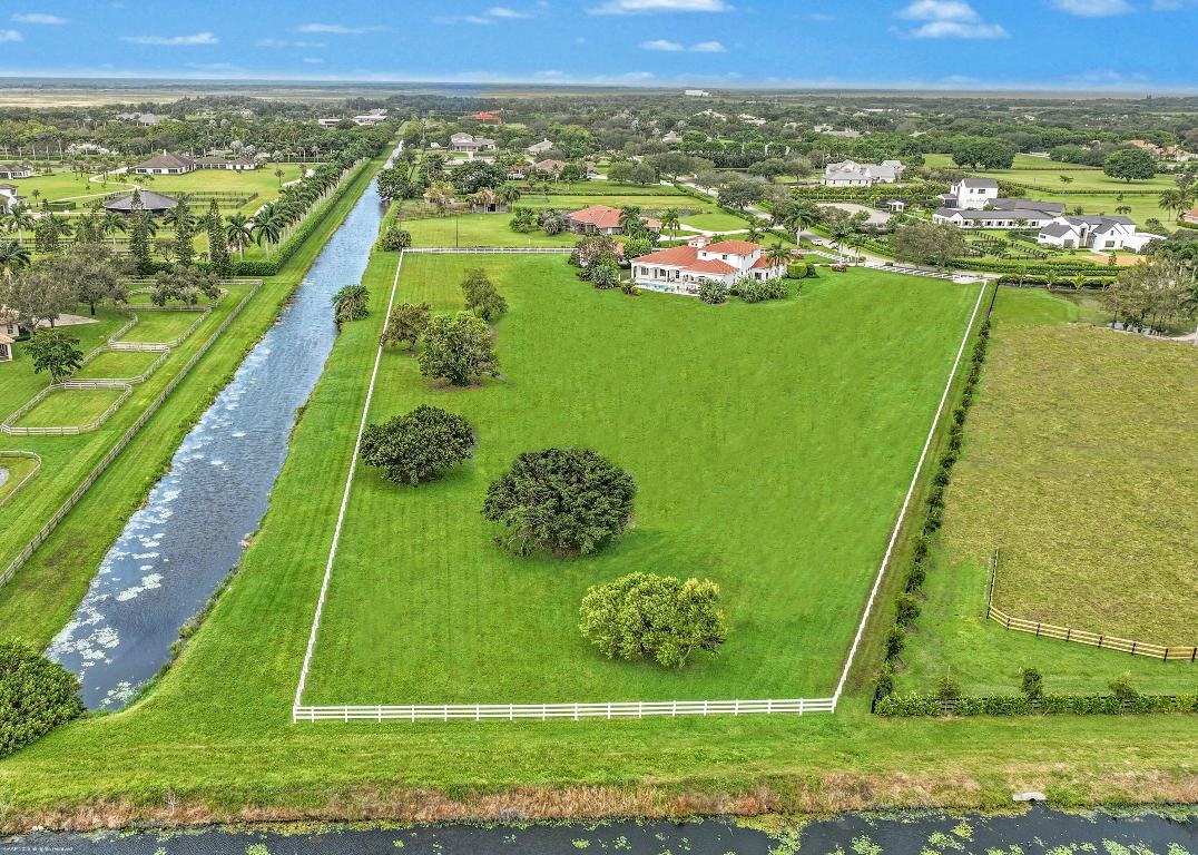 PALM BEACH POINT - Residential