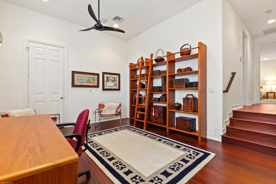 PALM BEACH POINT - Residential