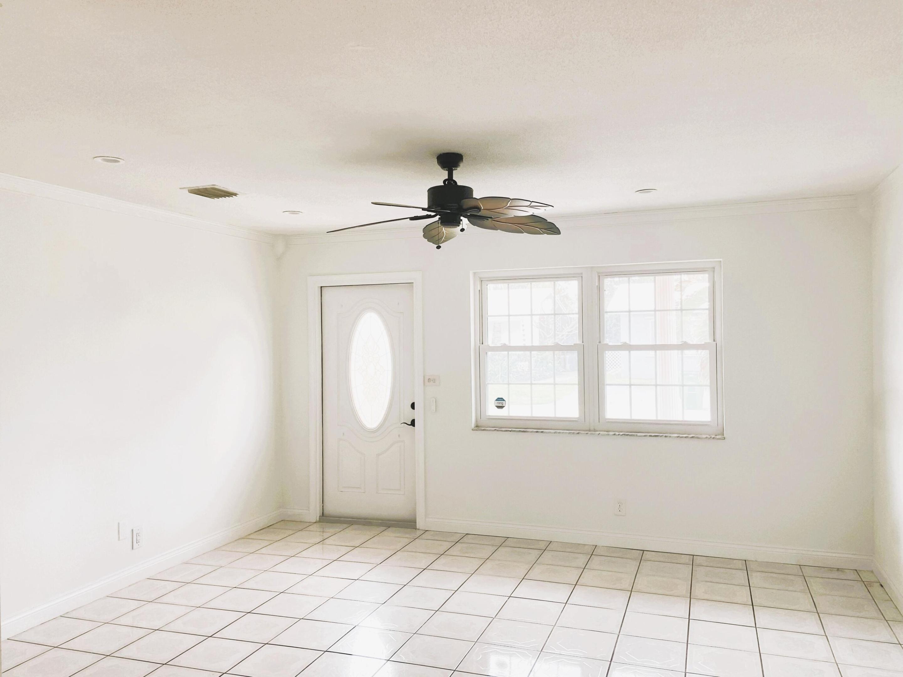 TAMARAC LAKES - Residential