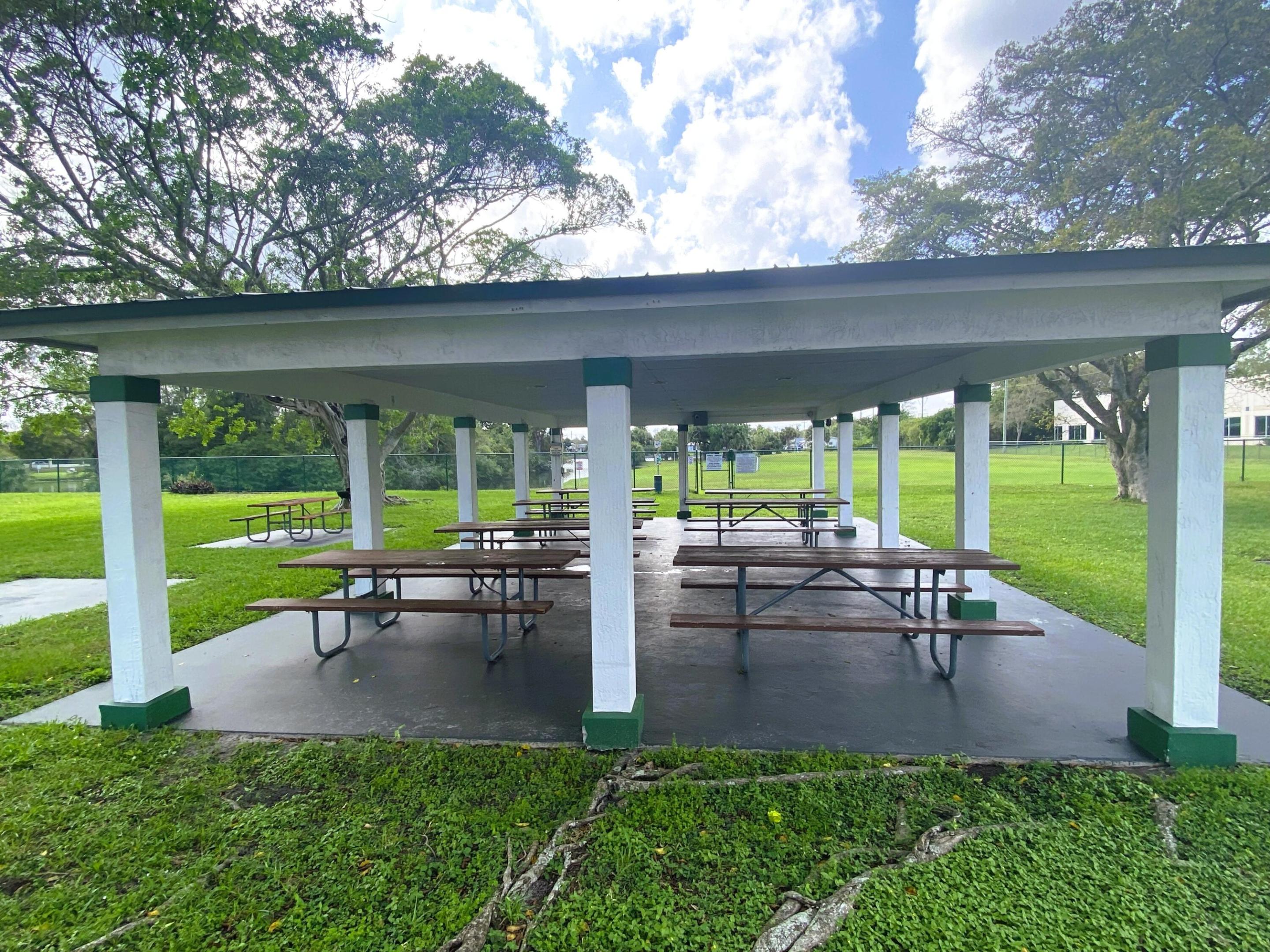 TAMARAC LAKES - Residential