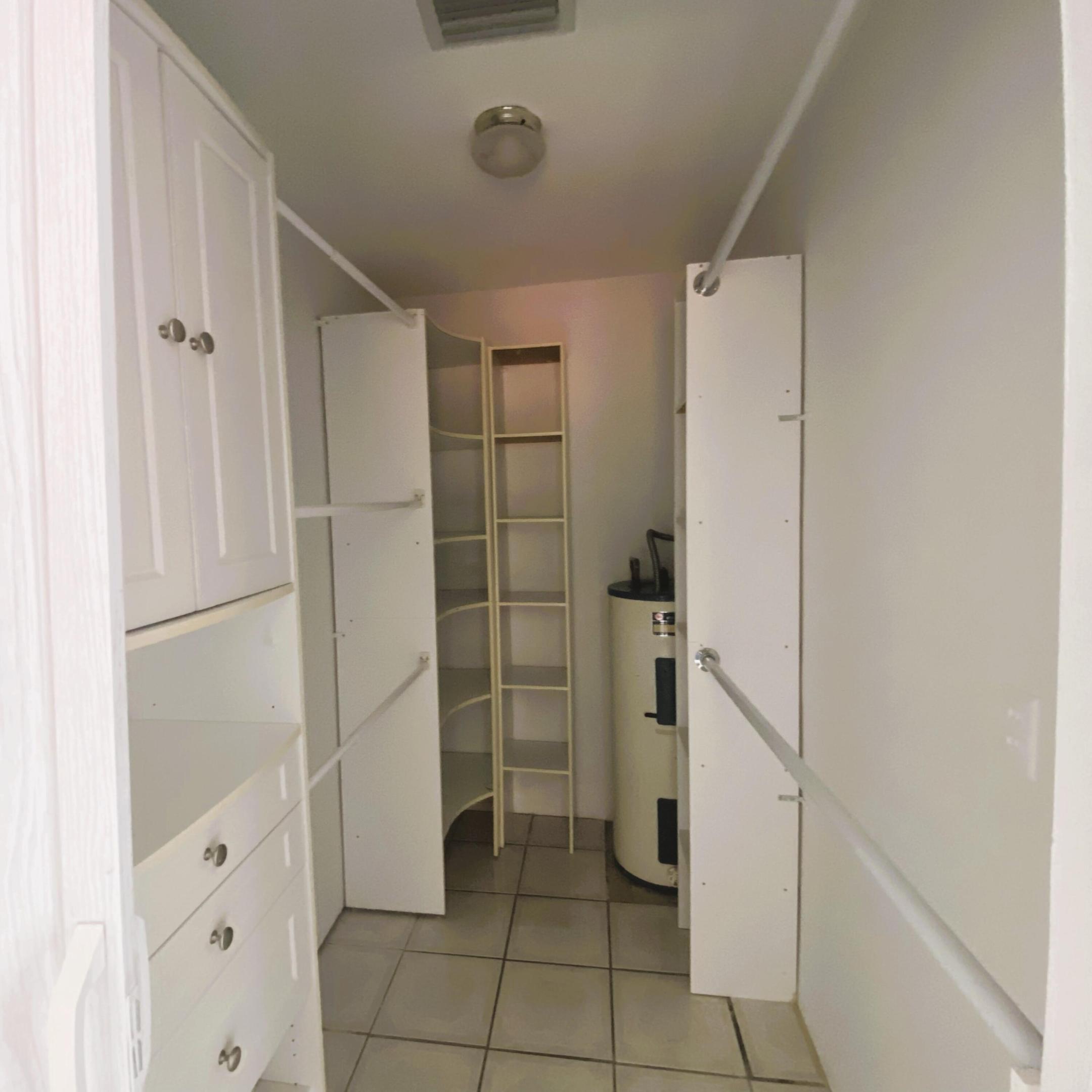 TAMARAC LAKES - Residential