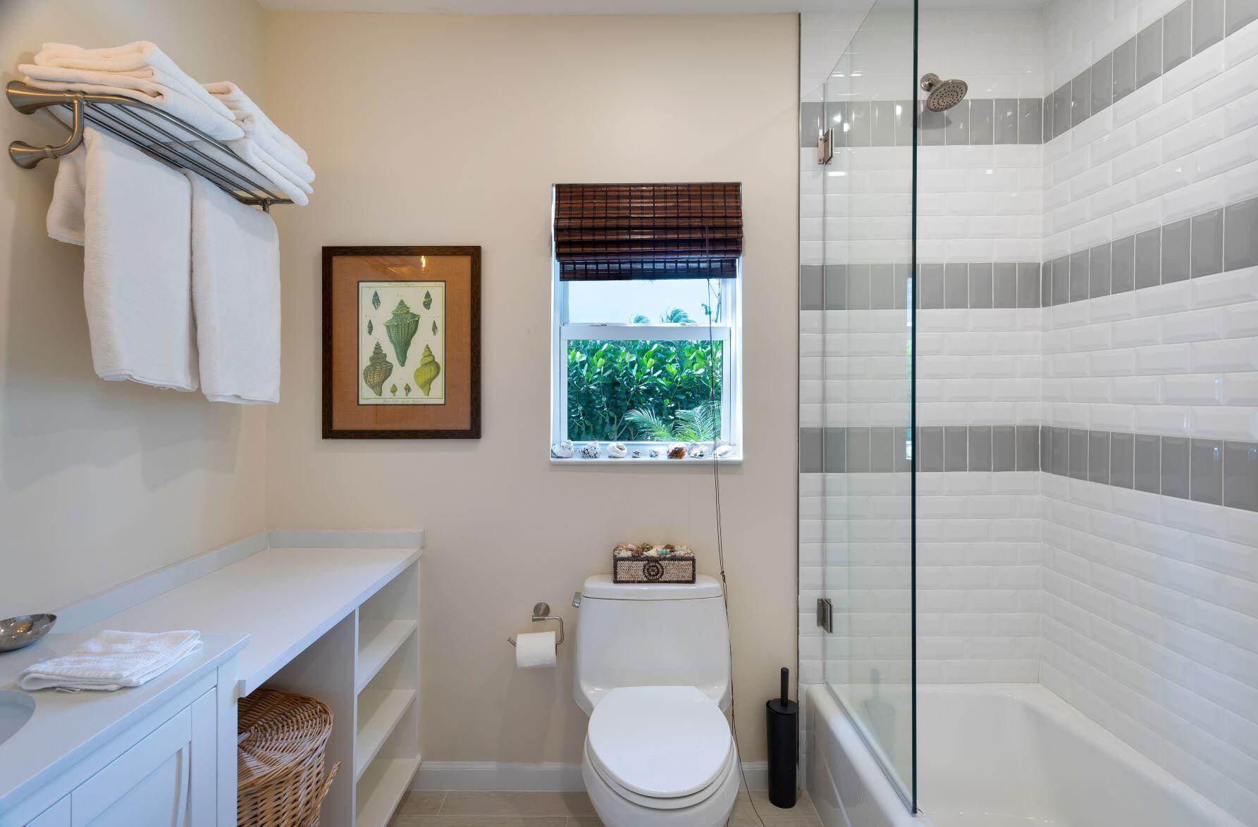 ESTATES OF SOUTH PALM BEA - Residential Lease