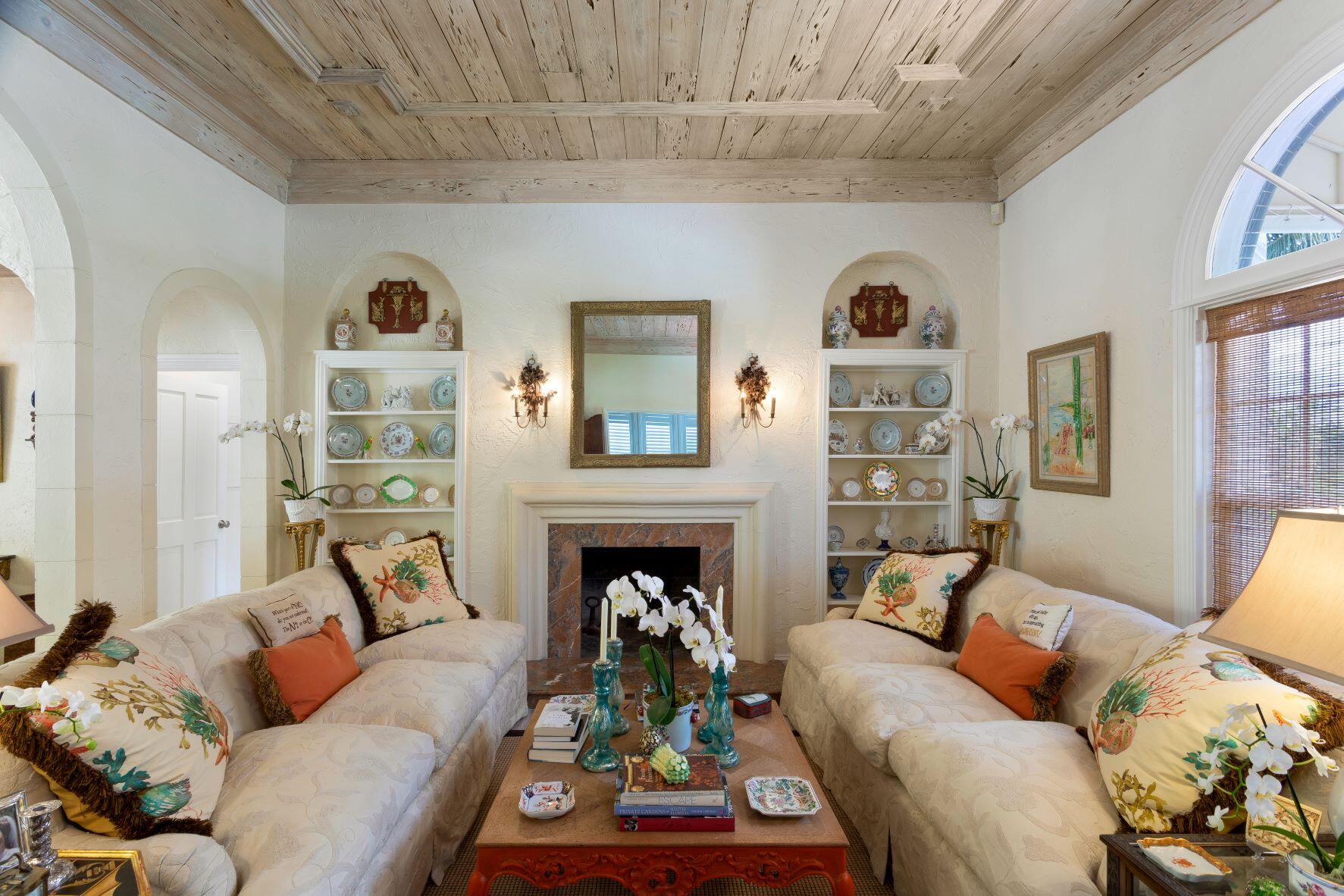 ESTATES OF SOUTH PALM BEA - Residential Lease