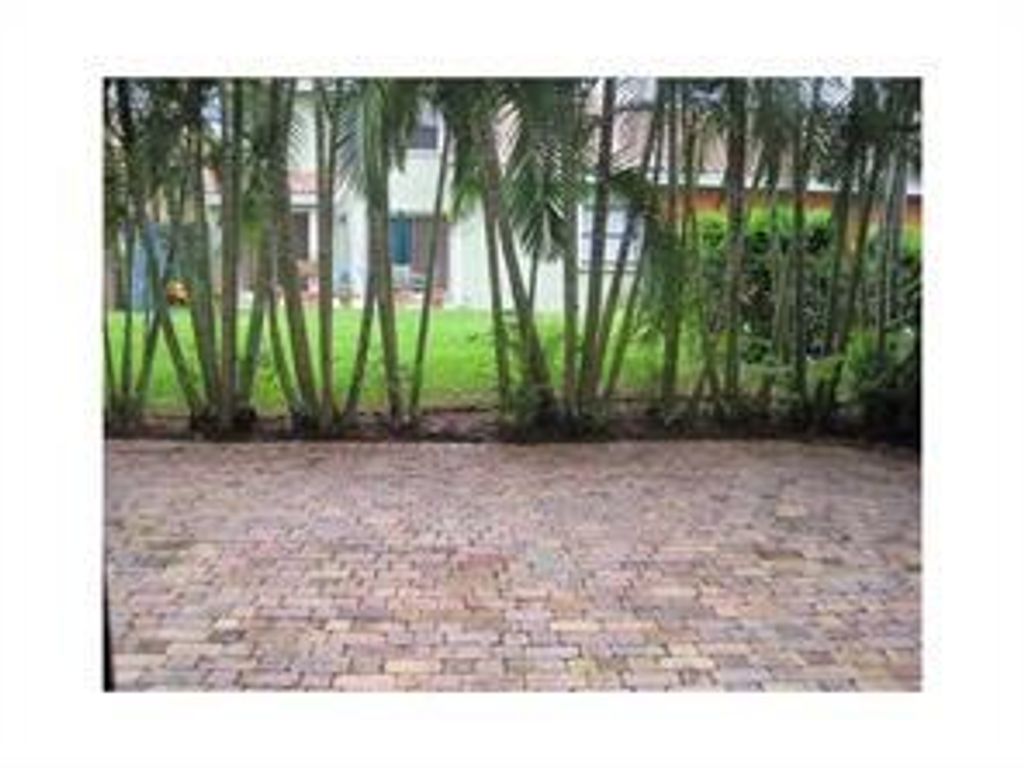 Photo of 6115 Via Laguna LN, Boca Raton, FL 33433 (MLS # B26032689)