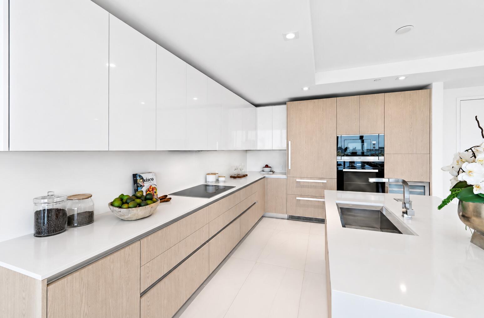3100 N Ocean Drive P-701