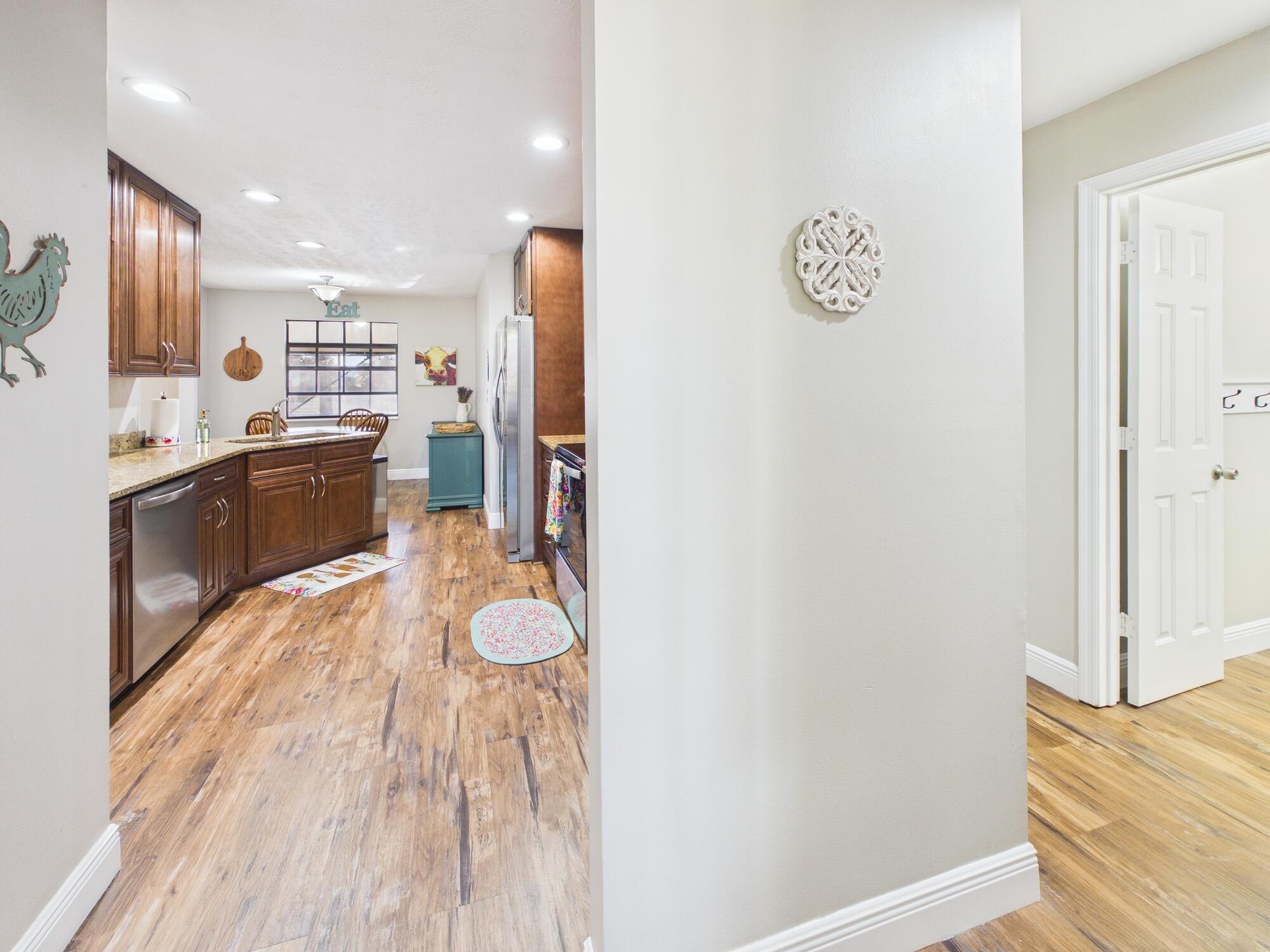 NORTH LAKE COUNTRY ESTATES - Residential