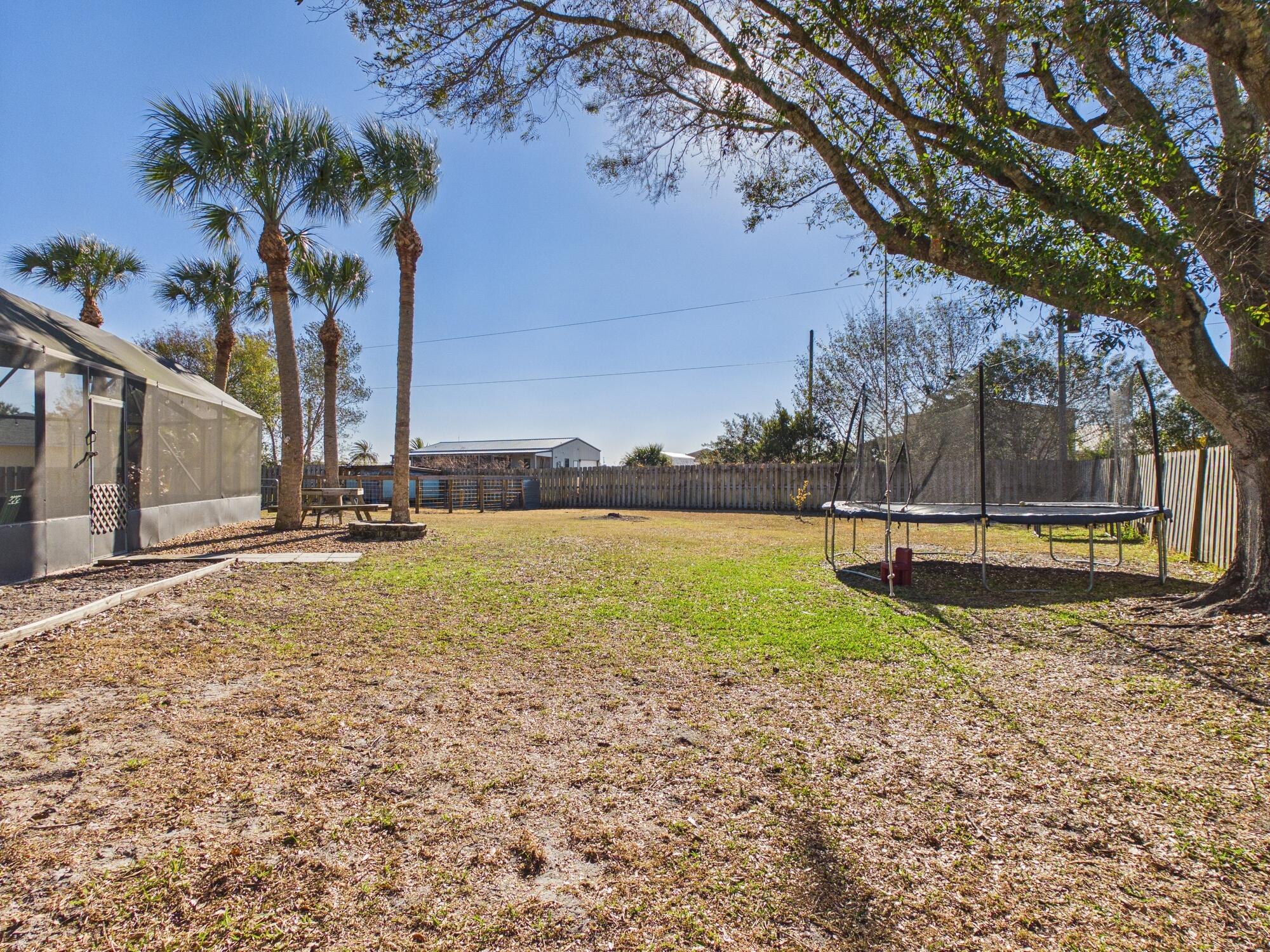 NORTH LAKE COUNTRY ESTATES - Residential