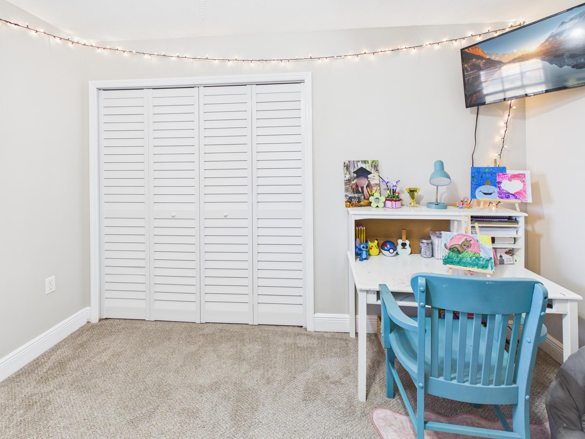 NORTH LAKE COUNTRY ESTATES - Residential