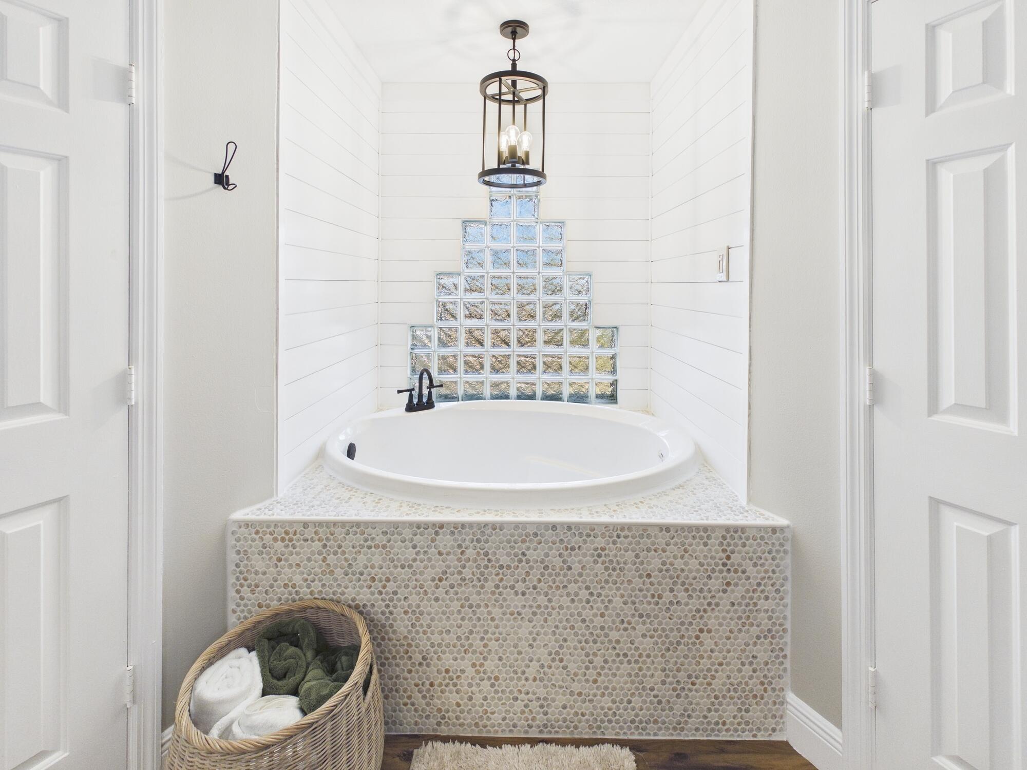 NORTH LAKE COUNTRY ESTATES - Residential