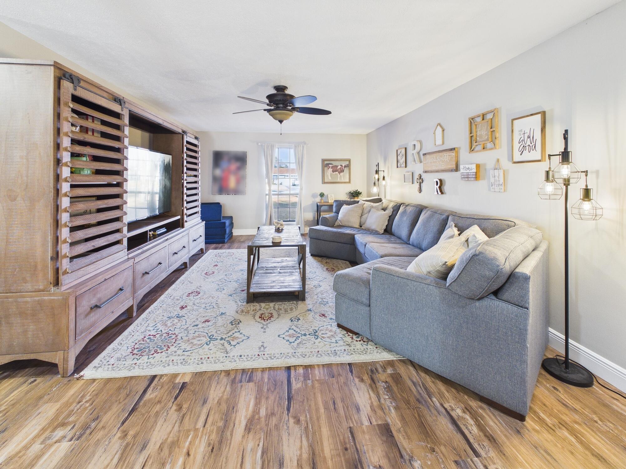 NORTH LAKE COUNTRY ESTATES - Residential