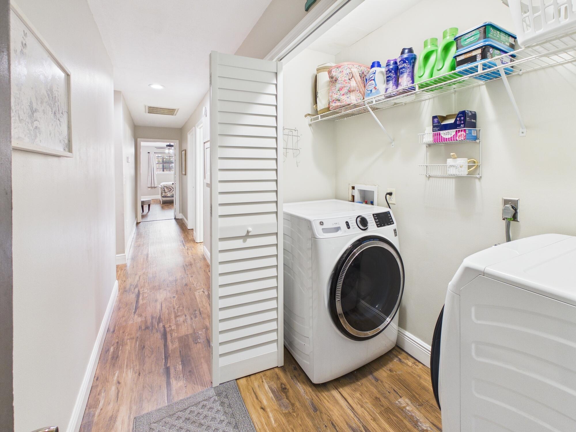 NORTH LAKE COUNTRY ESTATES - Residential