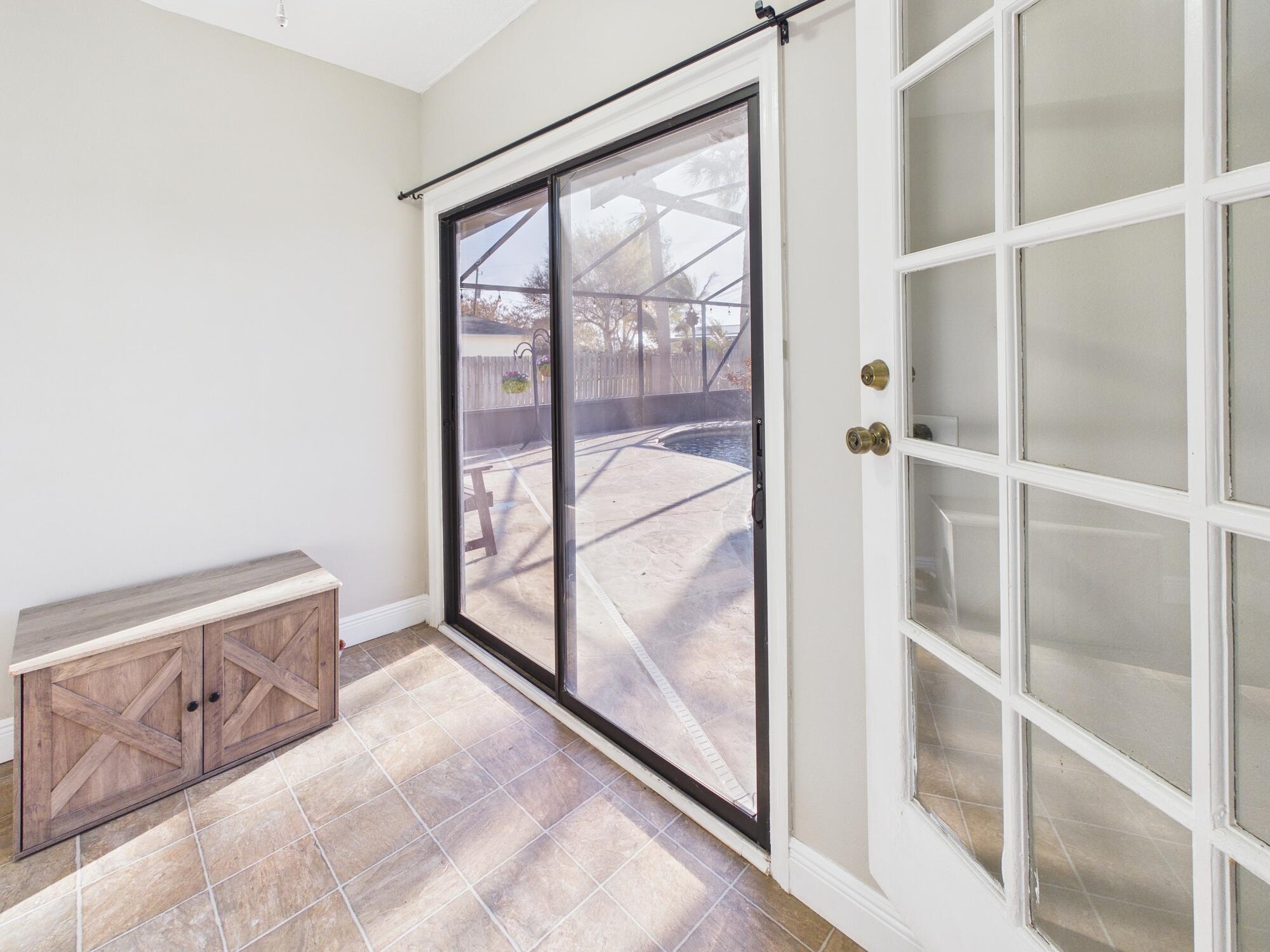 NORTH LAKE COUNTRY ESTATES - Residential