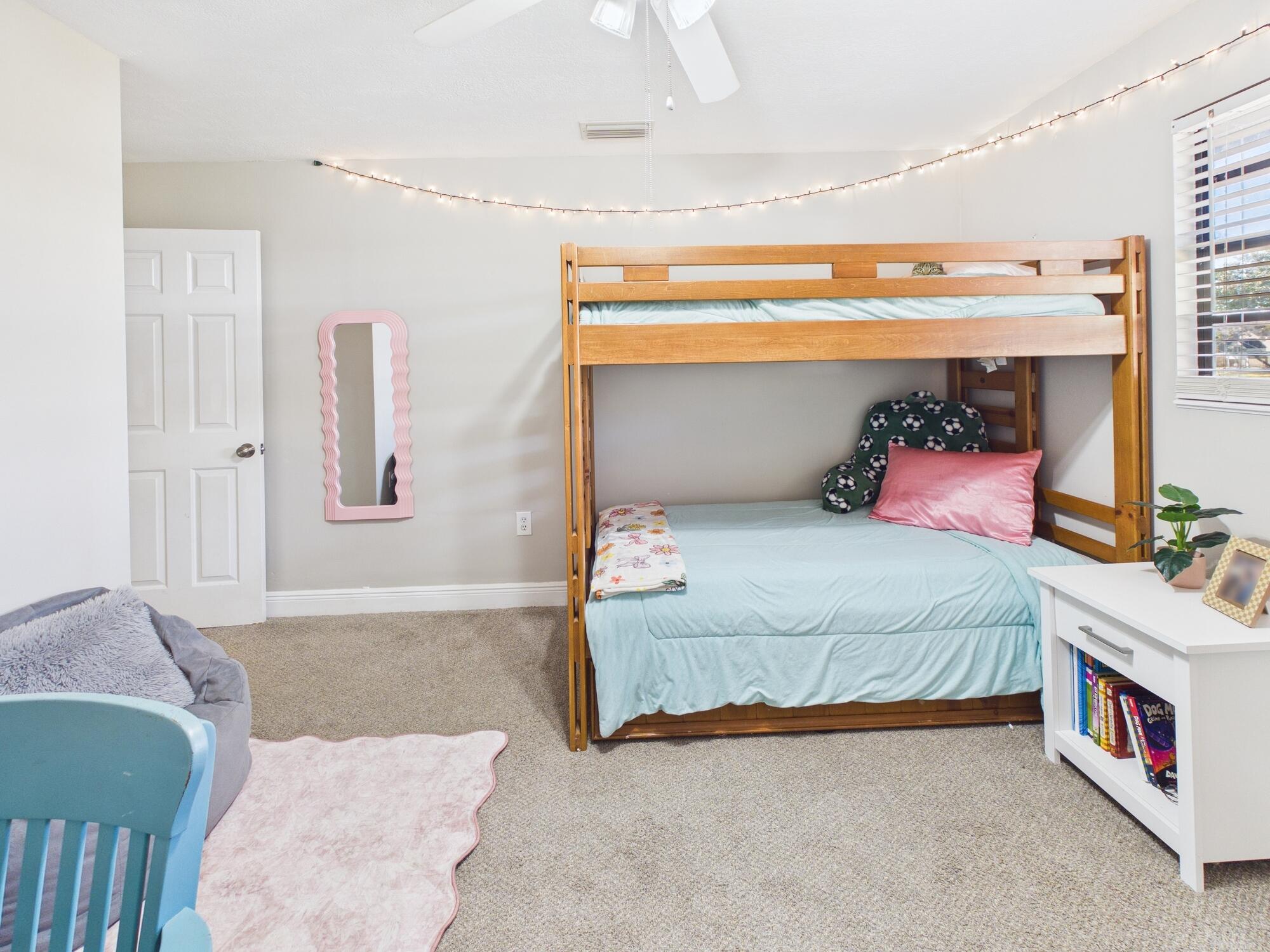 NORTH LAKE COUNTRY ESTATES - Residential