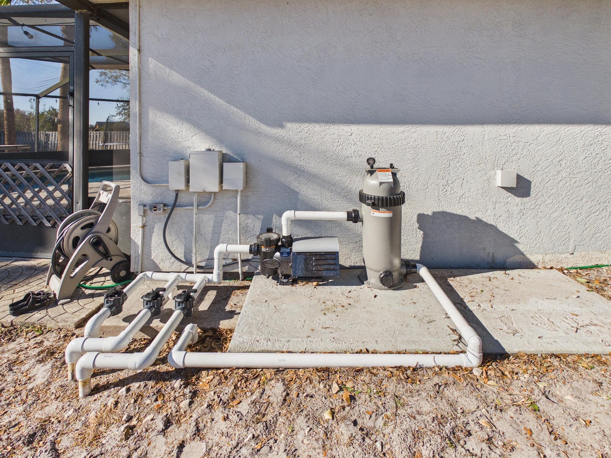 NORTH LAKE COUNTRY ESTATES - Residential