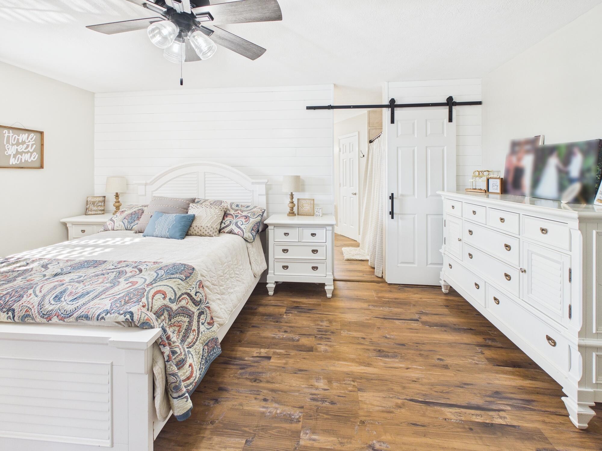 NORTH LAKE COUNTRY ESTATES - Residential