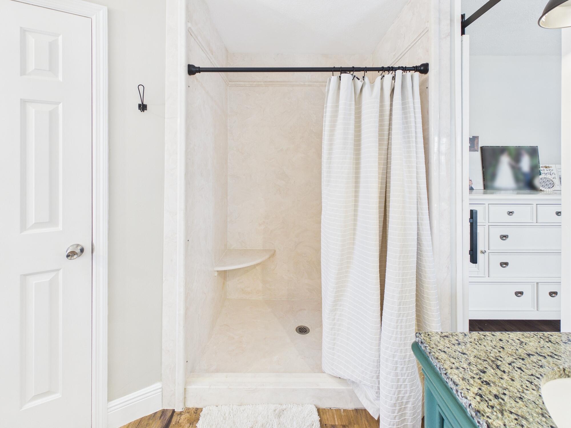 NORTH LAKE COUNTRY ESTATES - Residential