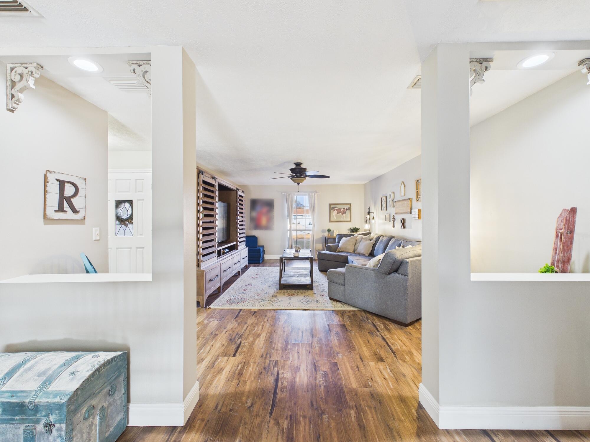 NORTH LAKE COUNTRY ESTATES - Residential