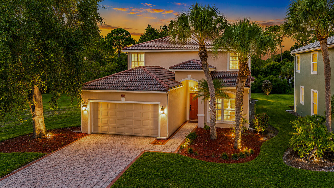 Photo 1 of 34 — 3516 NW Deer Oak Drive, Jensen Beach, FL 34957