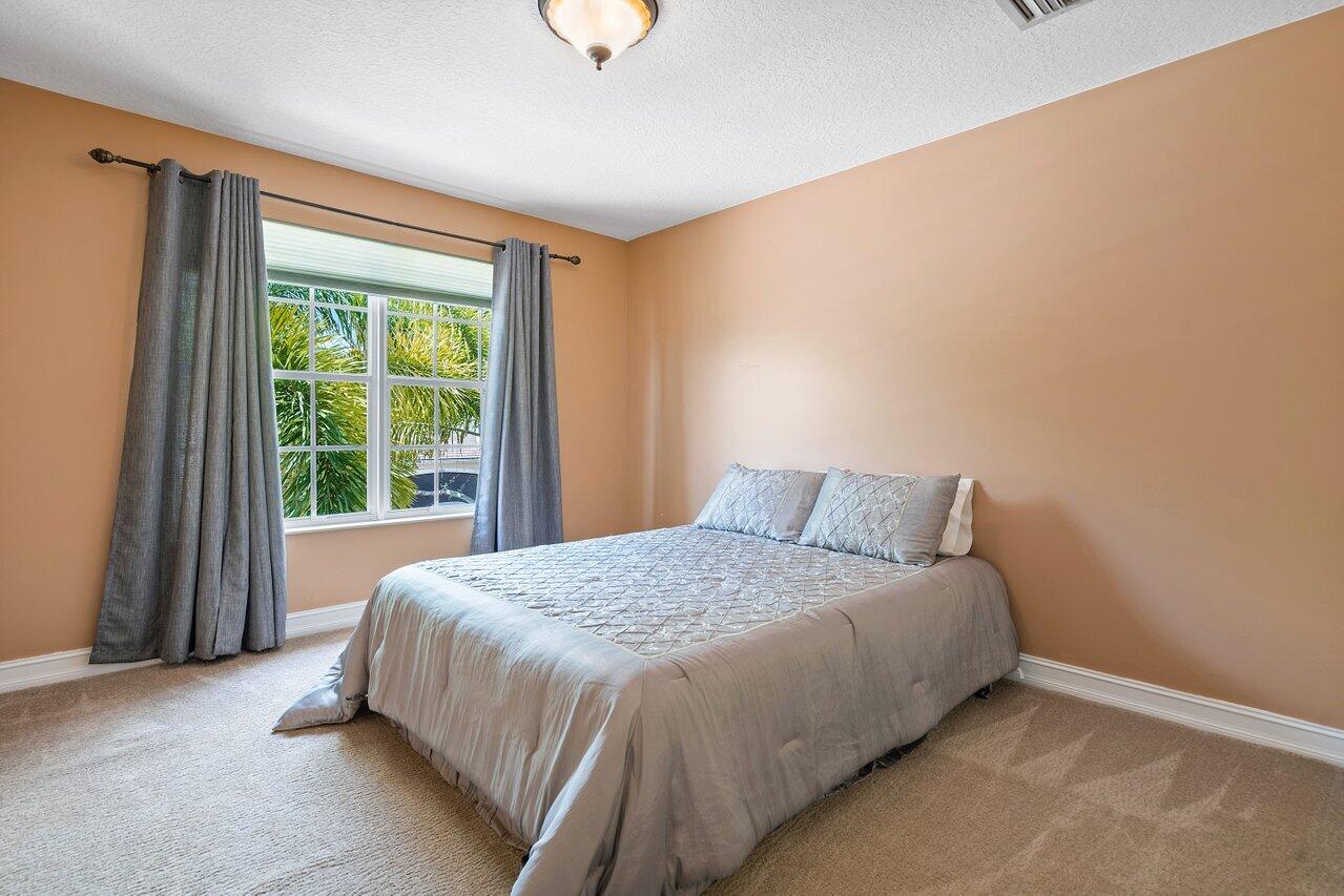 CANYON ISLES - Residential