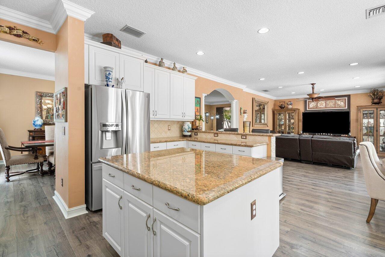 CANYON ISLES - Residential