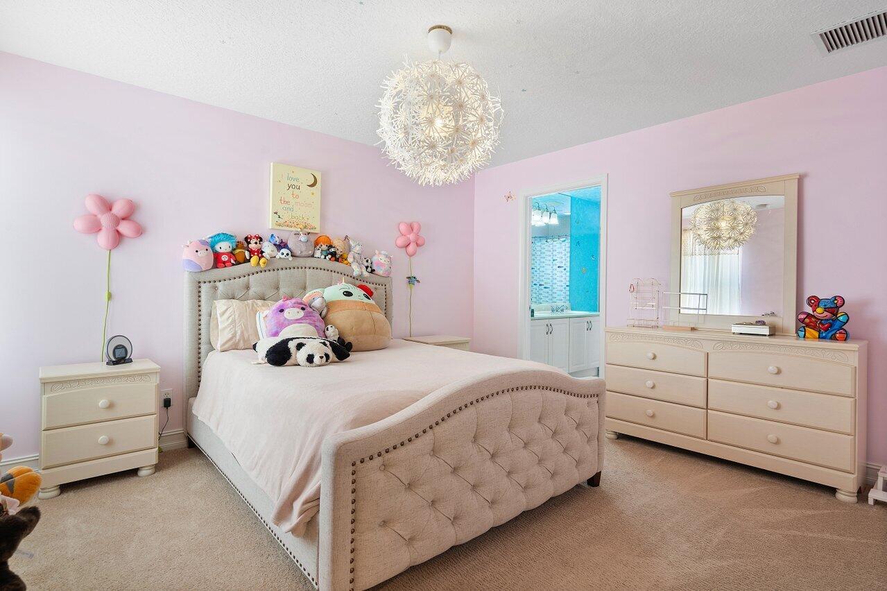 CANYON ISLES - Residential