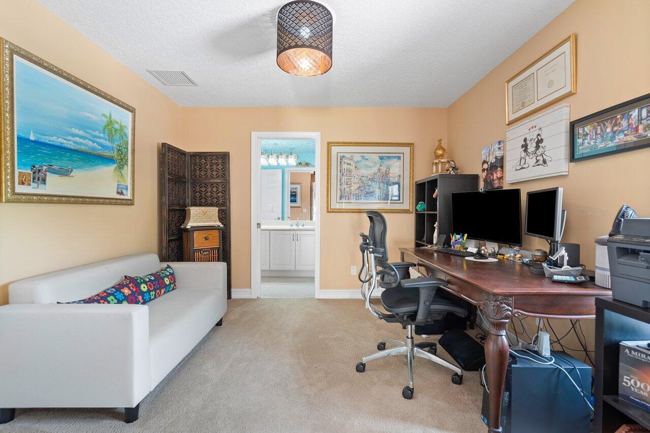 CANYON ISLES - Residential