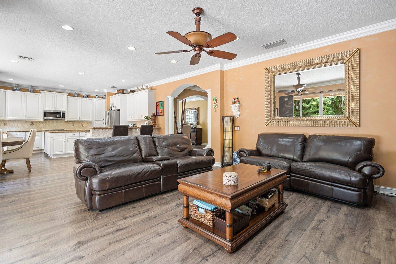 CANYON ISLES - Residential